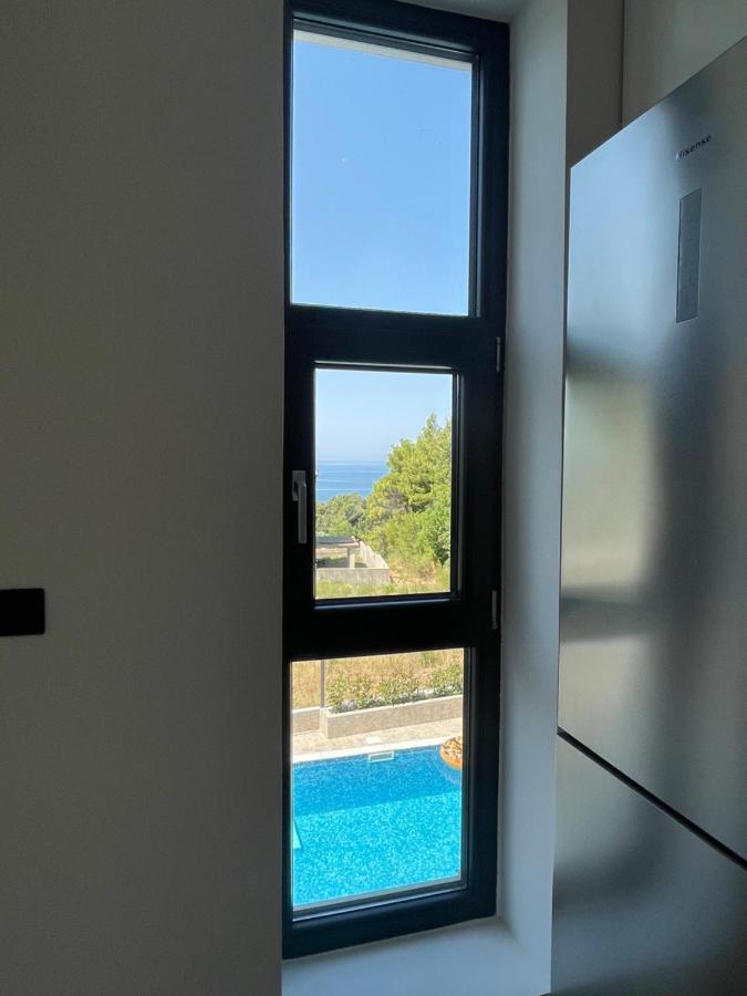 Villa Pine Бар Экстерьер фото